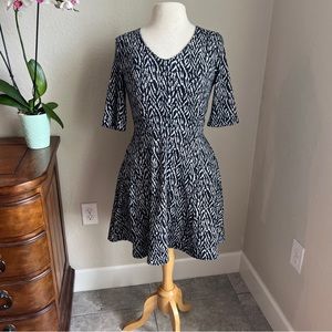 41 Hawthorn Navy Dress Small